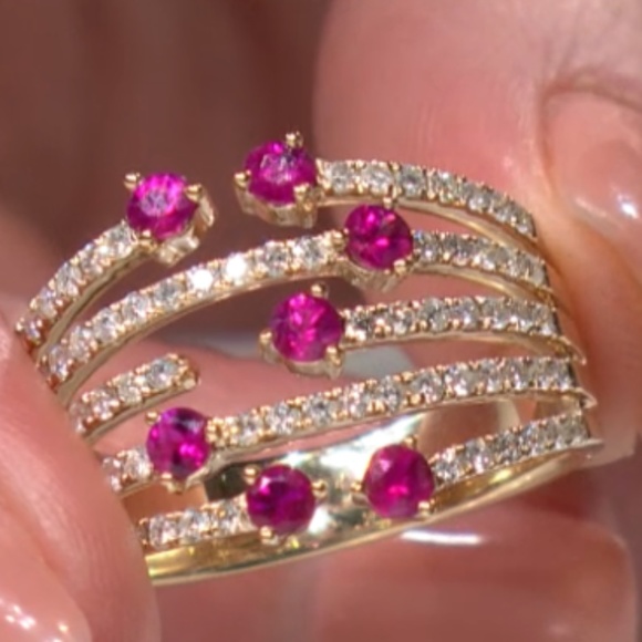 ⭐️ HOST PICK⭐️ 14K Yellow Gold Genuine Ruby & Diamond Ring - Picture 5 of 15